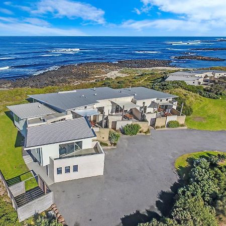 Hearns Beachside Villa 1 Port Fairy Exterior photo