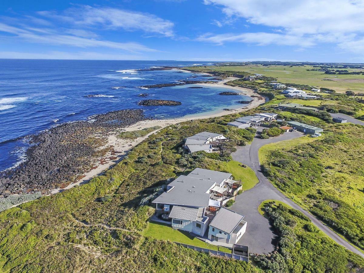 Hearns Beachside Villa 1 Port Fairy Exterior photo